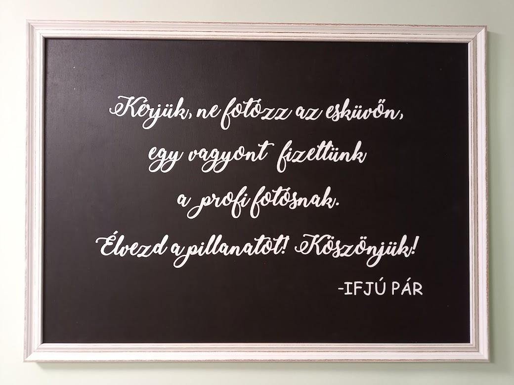 " Kérjük ne fotózz..."