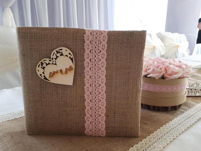 Egyedi vendégkönyvek